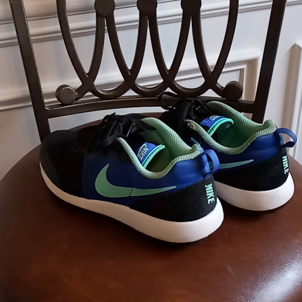 Nike casual runner